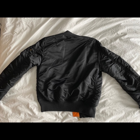 Alpha industries MA-1 bomber jacket (slim fit) - Picture 4 of 6